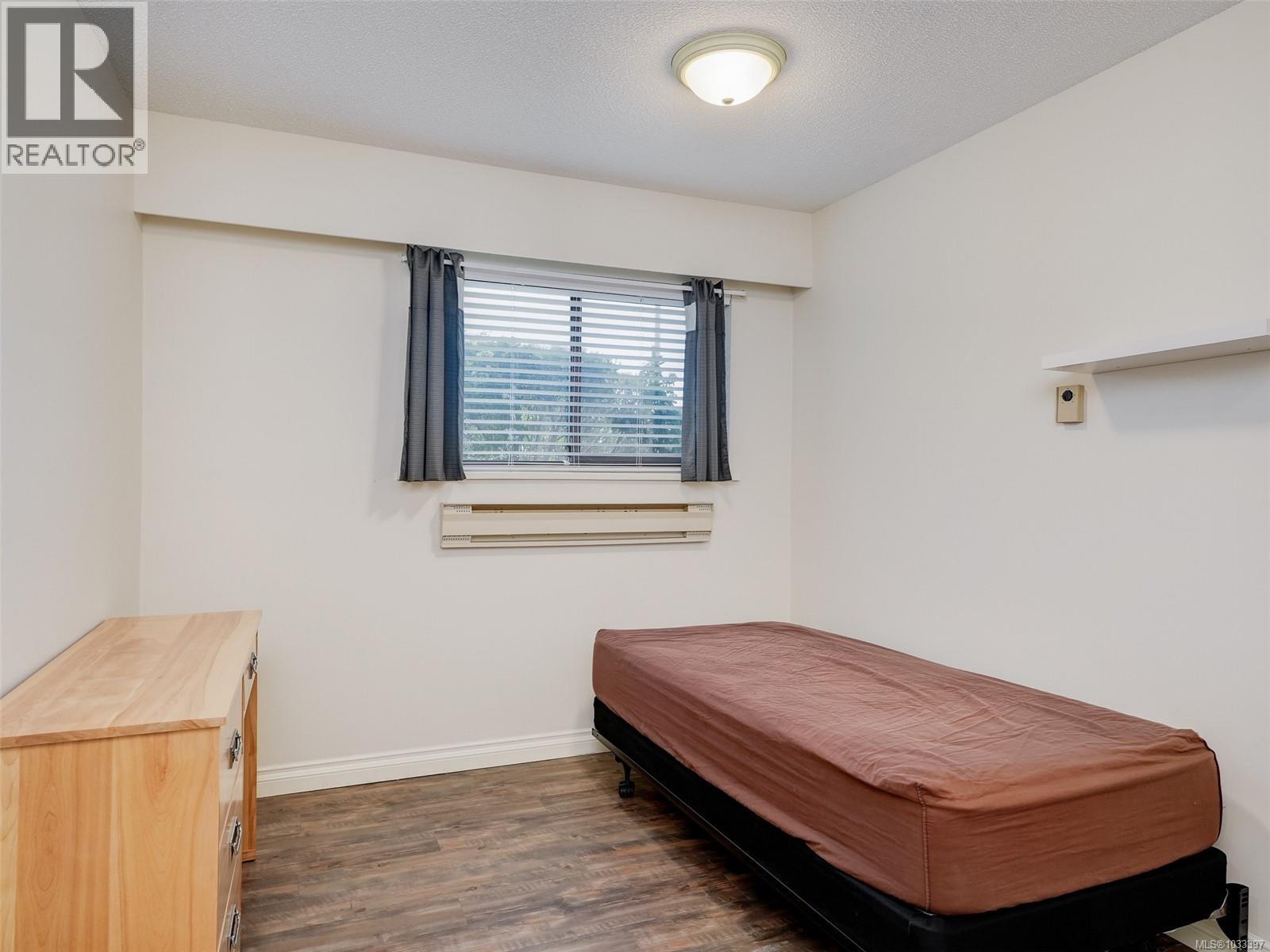 3904 Lexington Ave, Saanich, British Columbia  V8N 5K7 - Photo 20 - 1033397