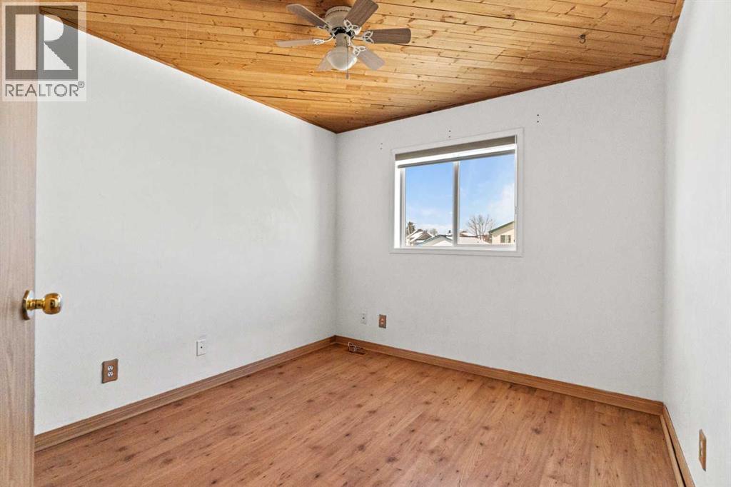 148 Martin Crossing Crescent Ne, Calgary, Alberta  T3J 3S9 - Photo 18 - A2297596