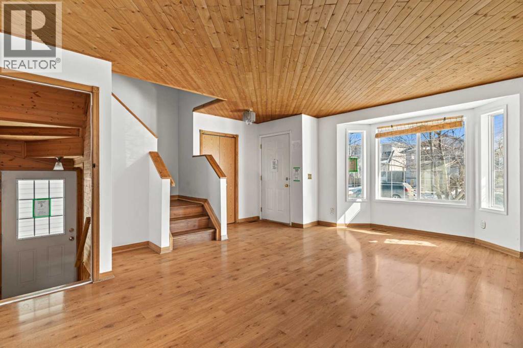 148 Martin Crossing Crescent Ne, Calgary, Alberta  T3J 3S9 - Photo 8 - A2297596