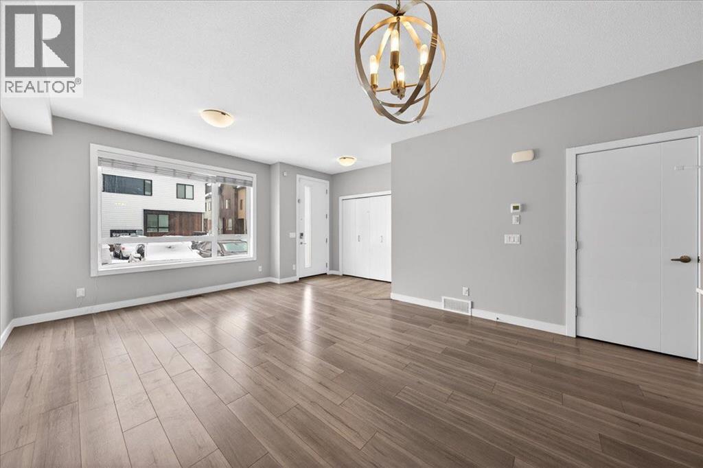 123, 123 Redstone Crescent Ne, Calgary, Alberta  T3N 1M4 - Photo 4 - A2302681