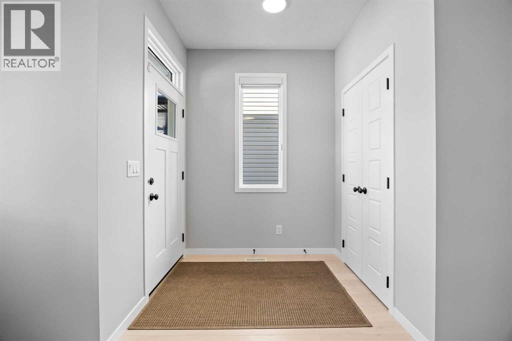 170 Dawson Harbour Rise, Chestermere, Alberta  T1X 1Z6 - Photo 5 - A2303526