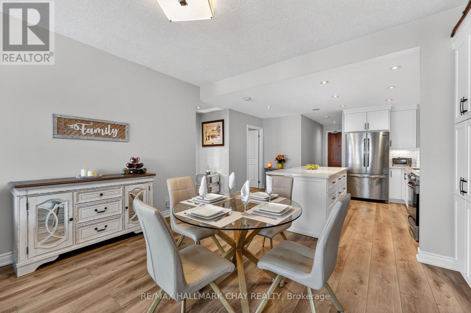 805 - 37 Ellen Street, Barrie (City Centre), Ontario  L4N 6G2 - Photo 9 - S13042744