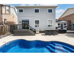 20 THE QUEENSWAY, Barrie, Ontario