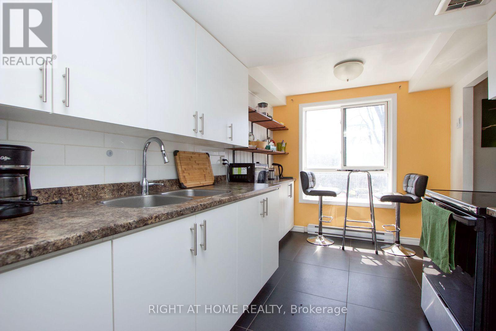 79 - 53 TAUNTON ROAD E, Oshawa, Ontario