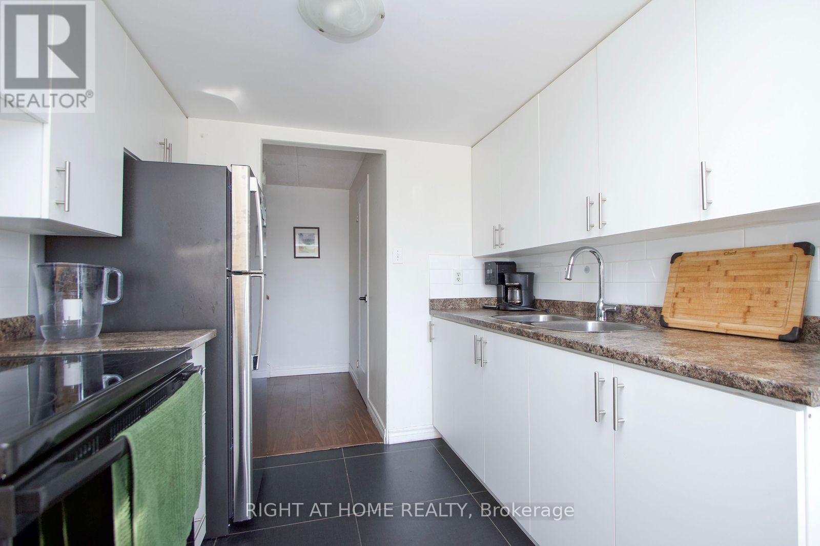 79 - 53 Taunton Road E, Oshawa, Ontario  L1G 3T6 - Photo 4 - E13035608