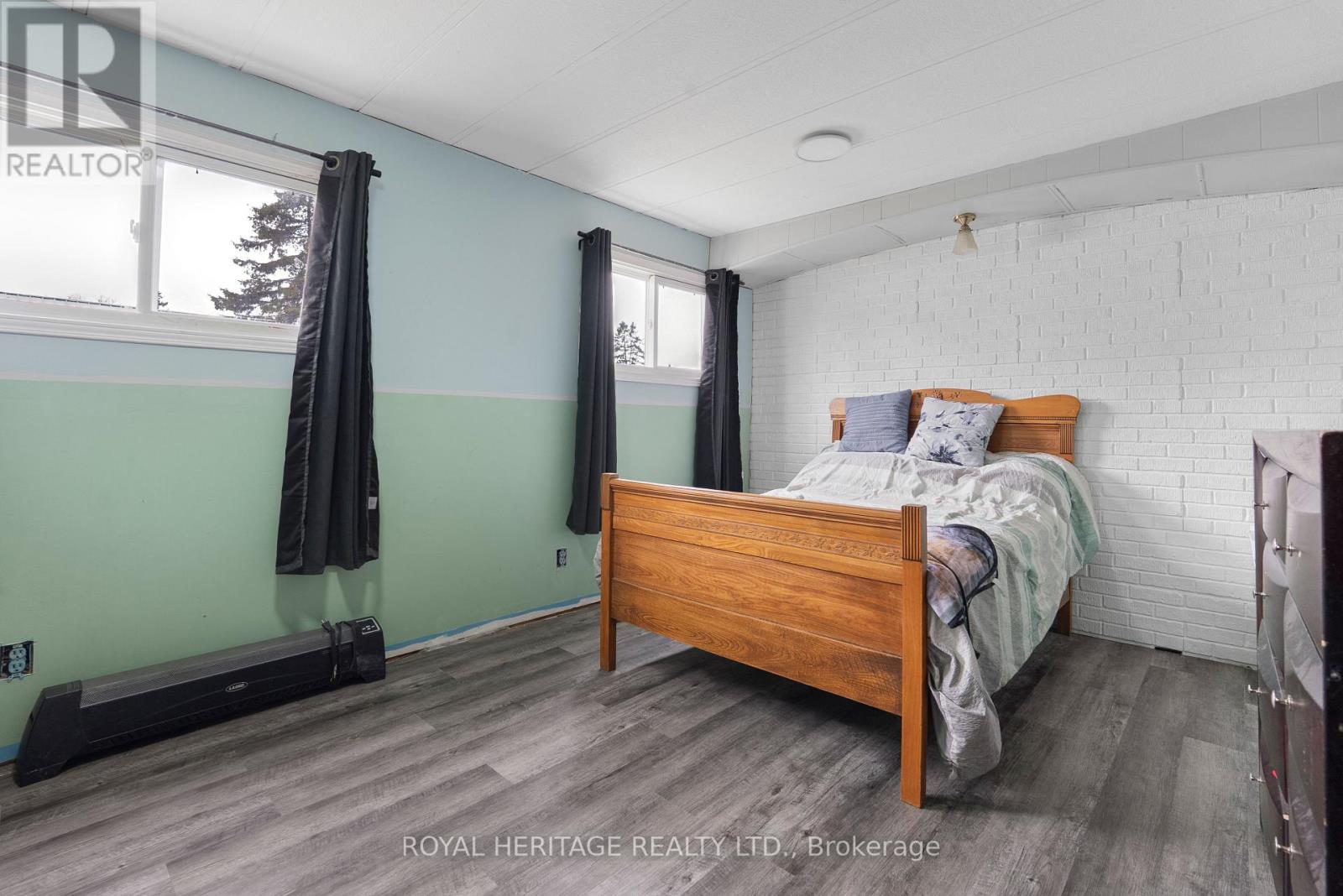 16 Fenelon Way, Kawartha Lakes, Ontario  K9V 4R1 - Photo 15 - X12952358