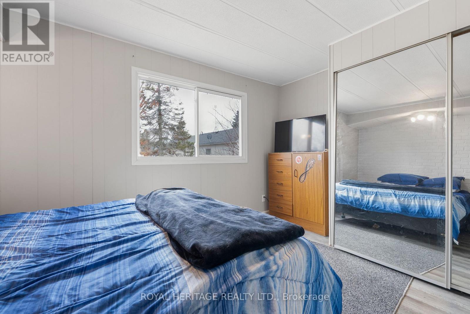 16 Fenelon Way, Kawartha Lakes, Ontario  K9V 4R1 - Photo 17 - X12952358