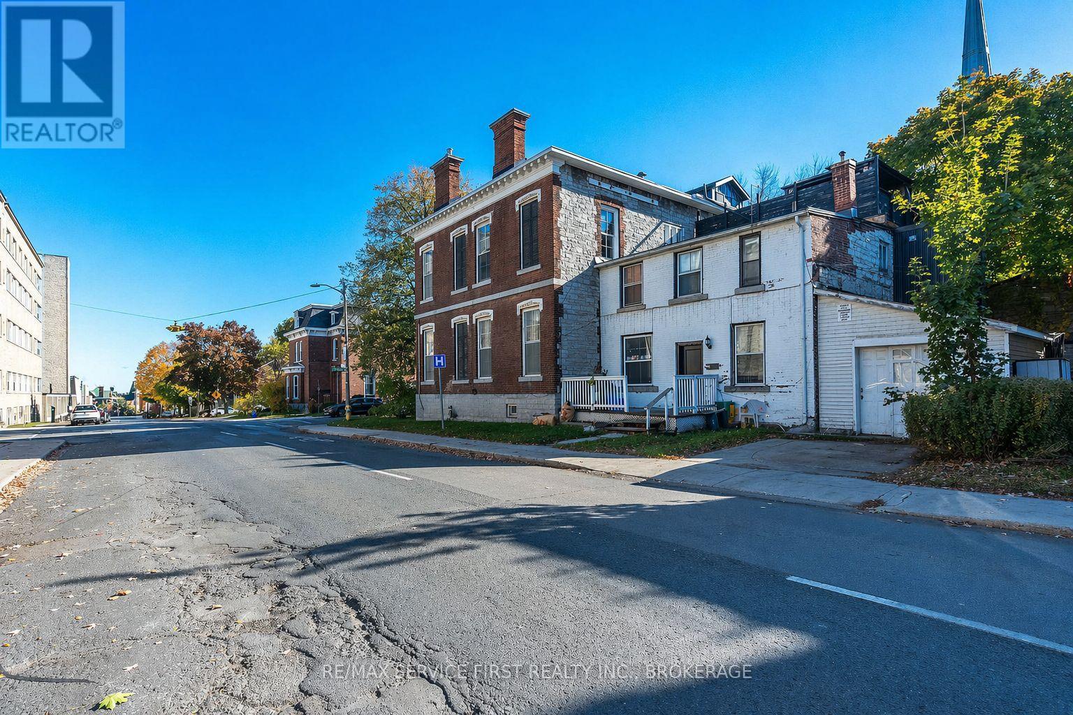 94 Sydenham Street, Kingston, Ontario  K7L 3H4 - Photo 4 - X12899658