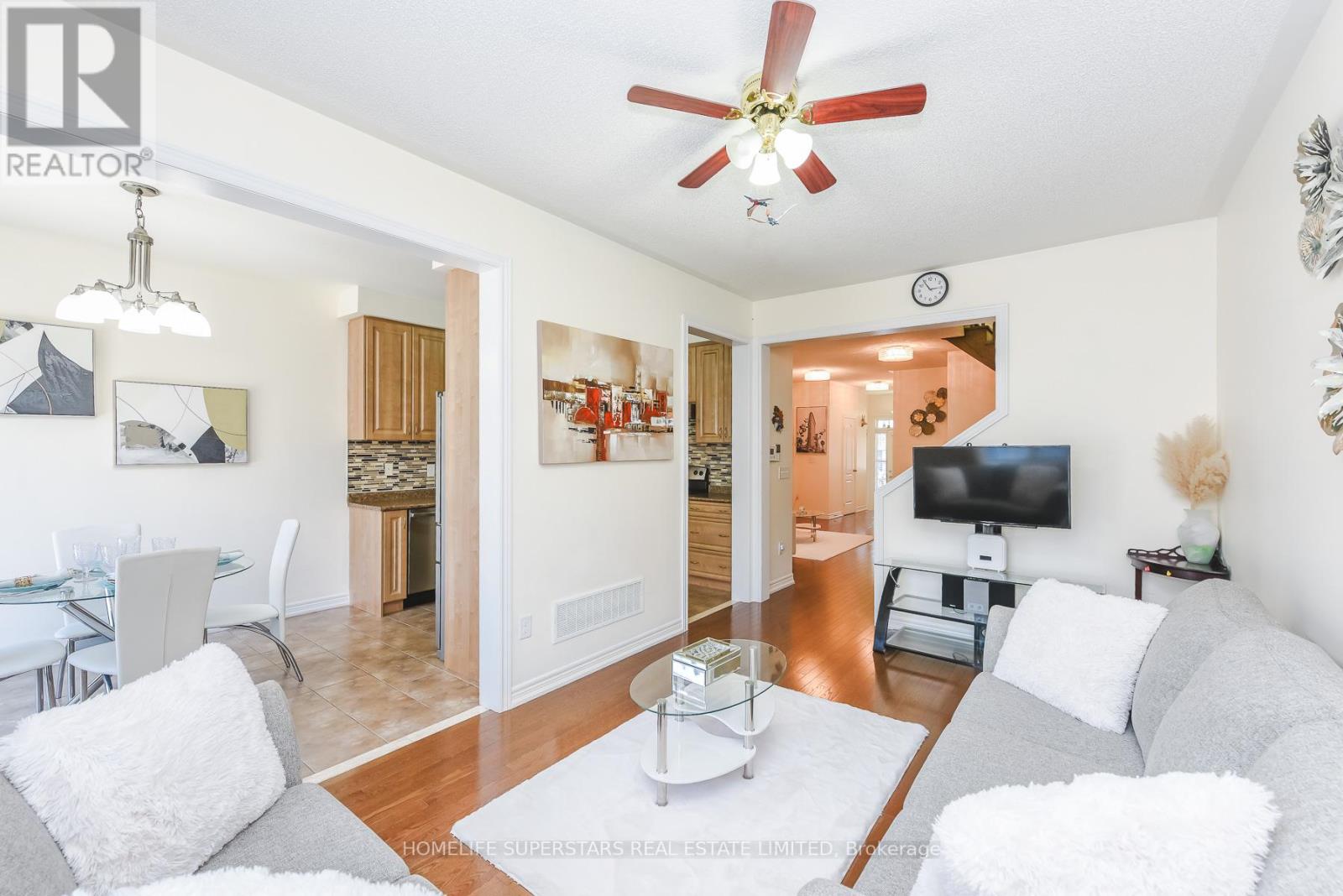 16 Altura Way, Brampton, Ontario  L6P 4A1 - Photo 2 - W13042606