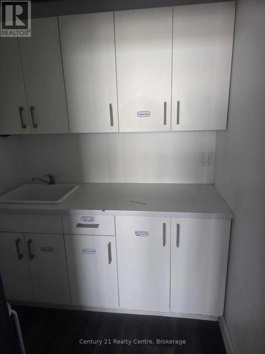 4 - 341 Parkhurst Square, Brampton, Ontario  L6T 0C2 - Photo 6 - W13042674