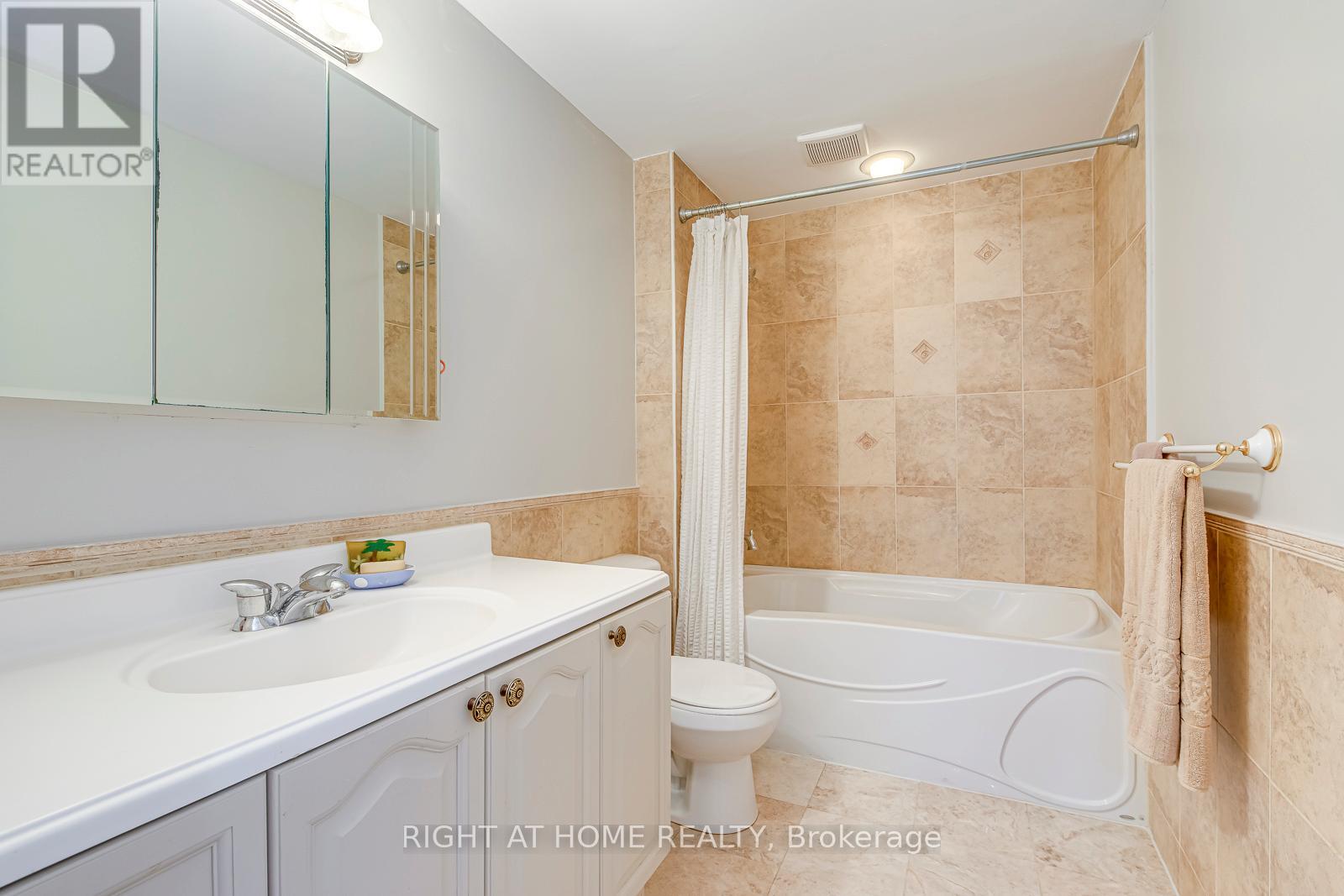 2518 Fifth Line W Line S, Mississauga, Ontario  L5K 1W2 - Photo 24 - W13042740