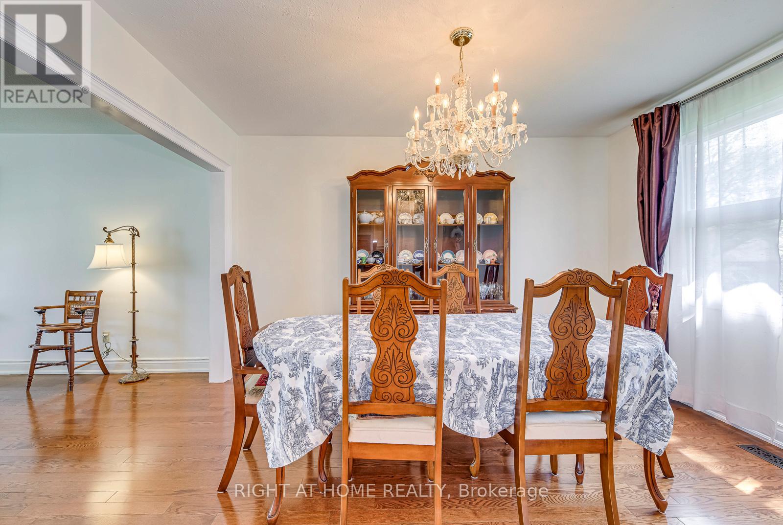 2518 Fifth Line W Line S, Mississauga, Ontario  L5K 1W2 - Photo 6 - W13042740