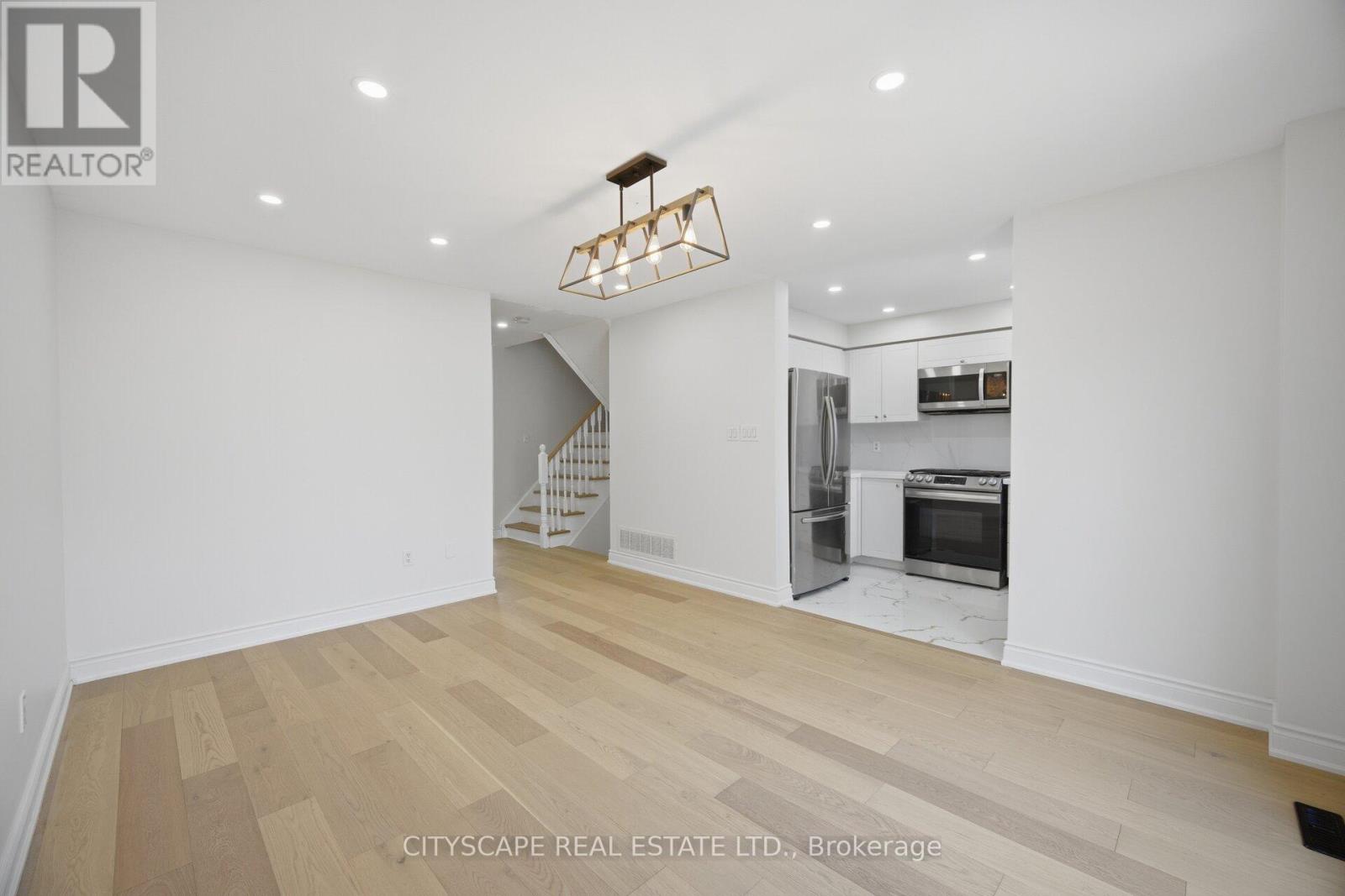 106 Tianlee Crescent E, Brampton, Ontario  L7A 2X4 - Photo 14 - W13042770