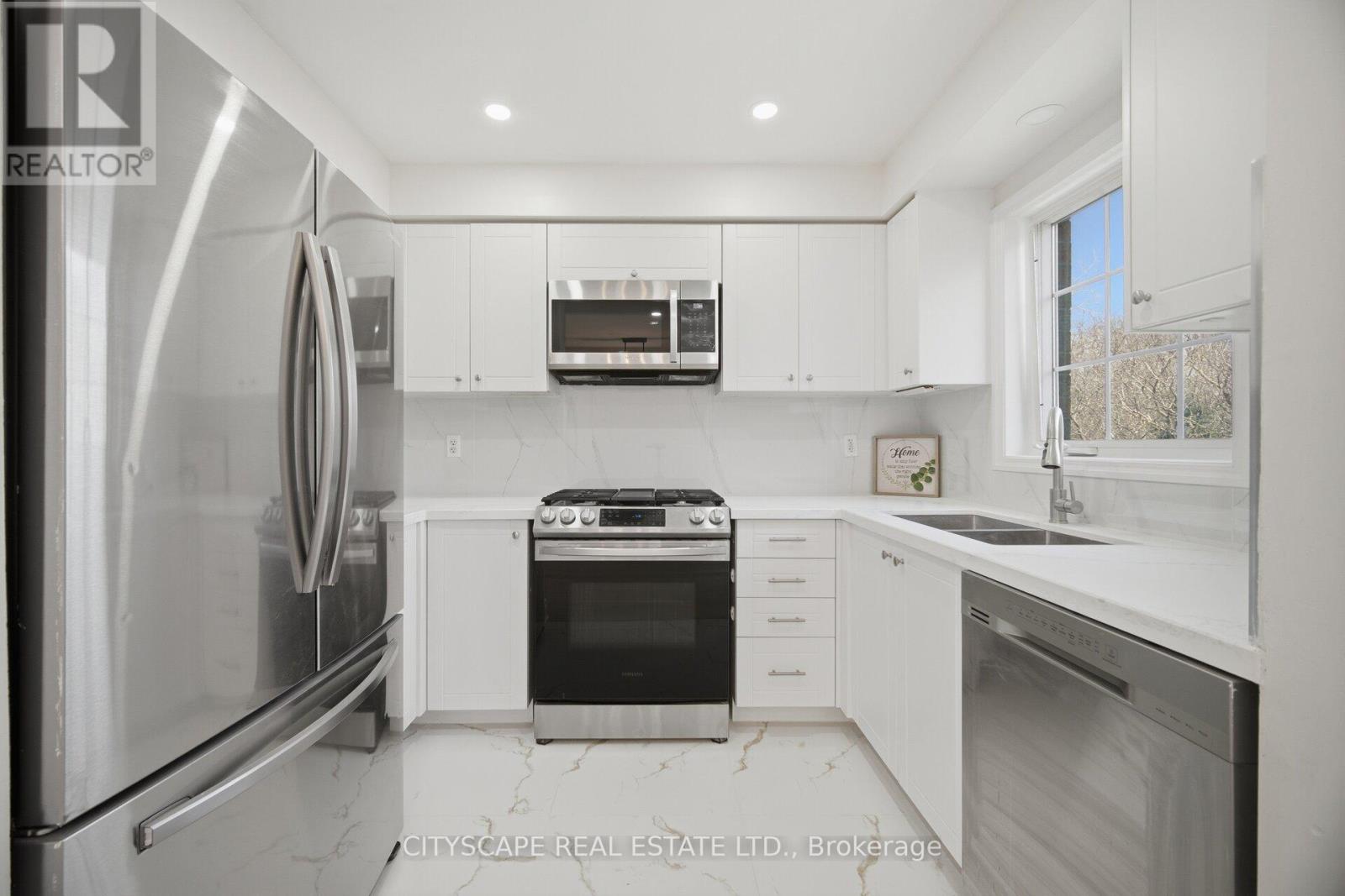 106 Tianlee Crescent E, Brampton, Ontario  L7A 2X4 - Photo 15 - W13042770