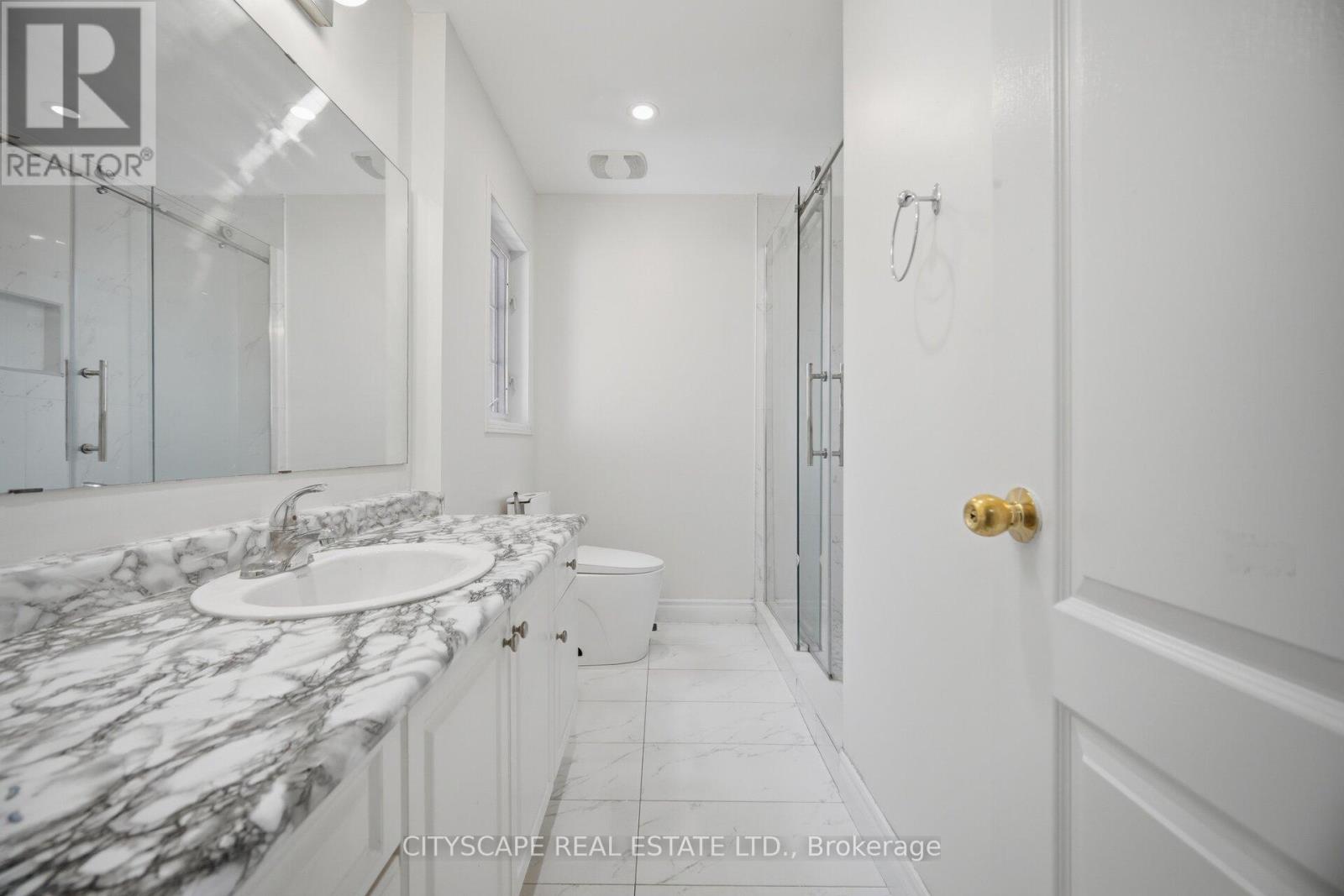 106 Tianlee Crescent E, Brampton, Ontario  L7A 2X4 - Photo 33 - W13042770