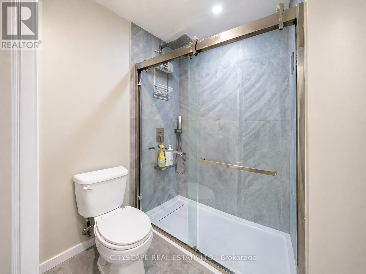 106 Tianlee Crescent E, Brampton, Ontario  L7A 2X4 - Photo 39 - W13042770