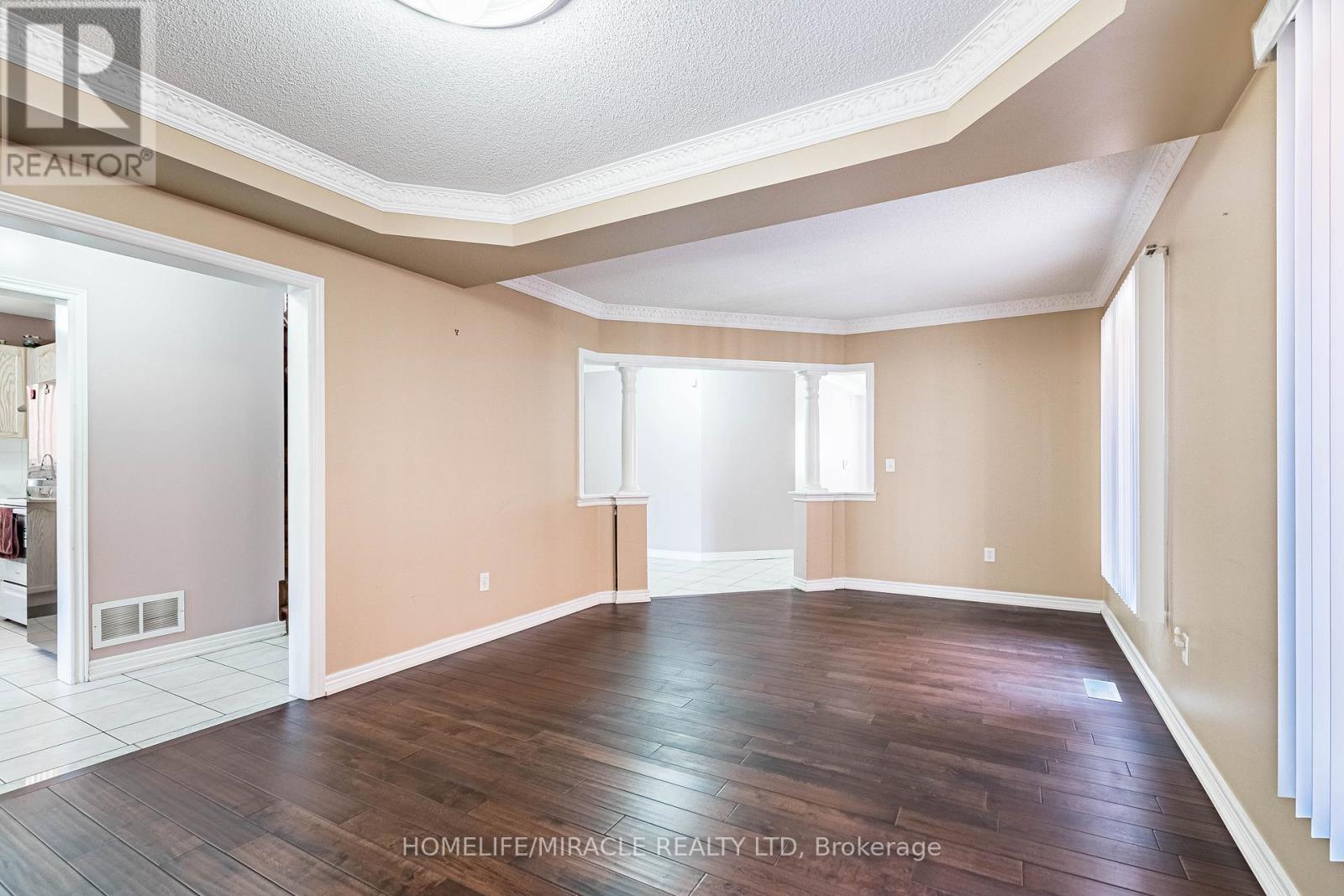 Upper Portion - 62 Long Meadow Road, Brampton, Ontario  L6P 1Z9 - Photo 11 - W13042772