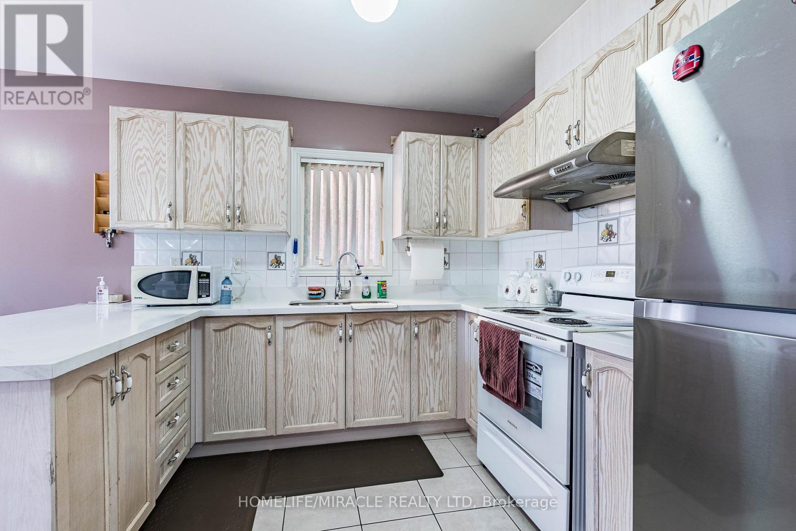 Upper Portion - 62 Long Meadow Road, Brampton, Ontario  L6P 1Z9 - Photo 17 - W13042772