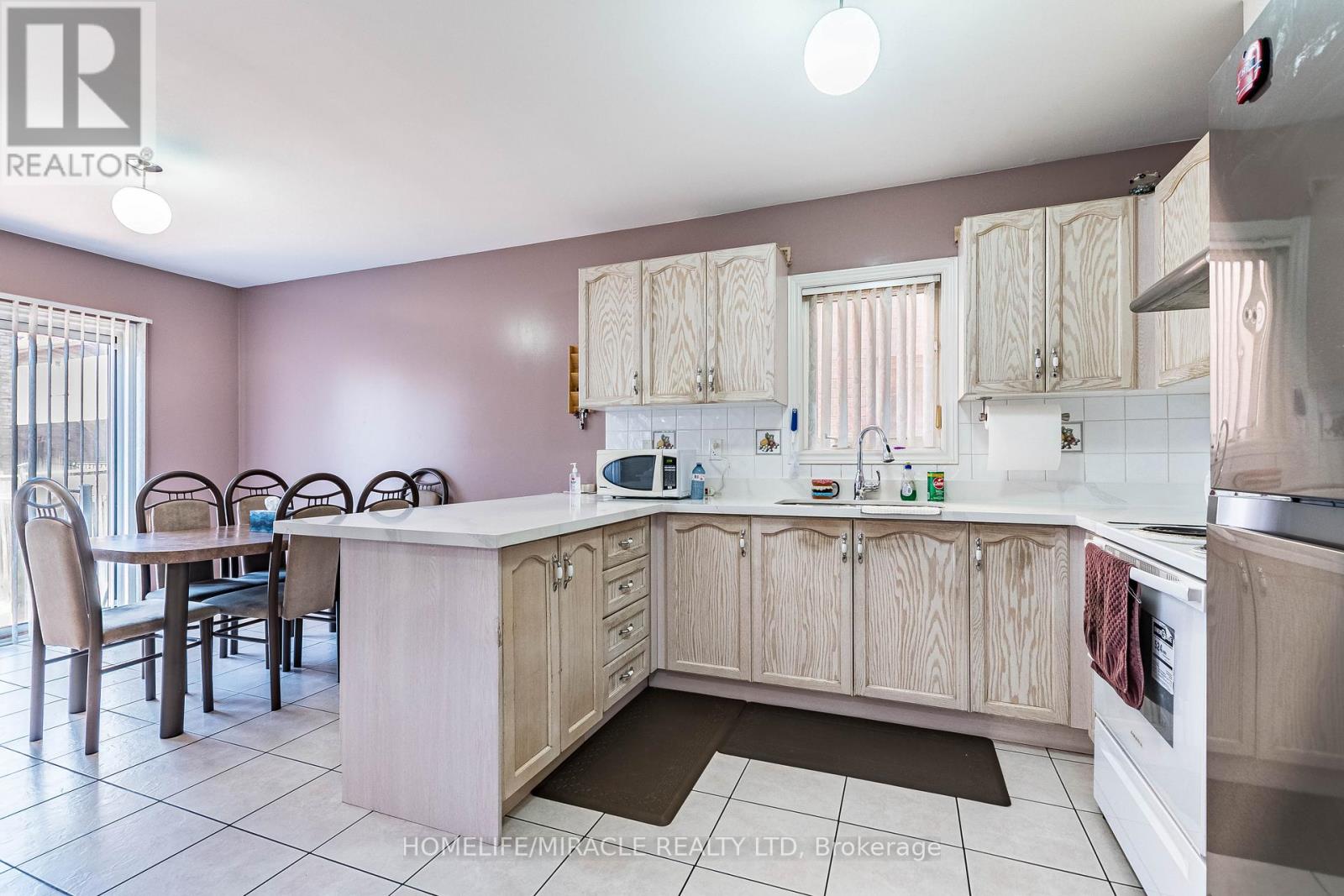 Upper Portion - 62 Long Meadow Road, Brampton, Ontario  L6P 1Z9 - Photo 18 - W13042772