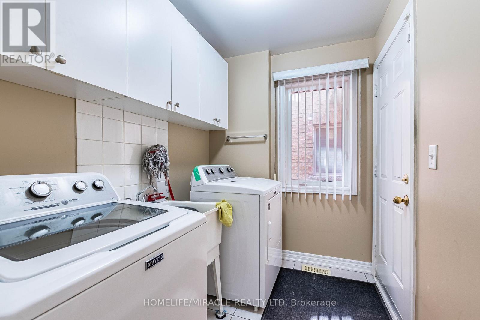 Upper Portion - 62 Long Meadow Road, Brampton, Ontario  L6P 1Z9 - Photo 22 - W13042772