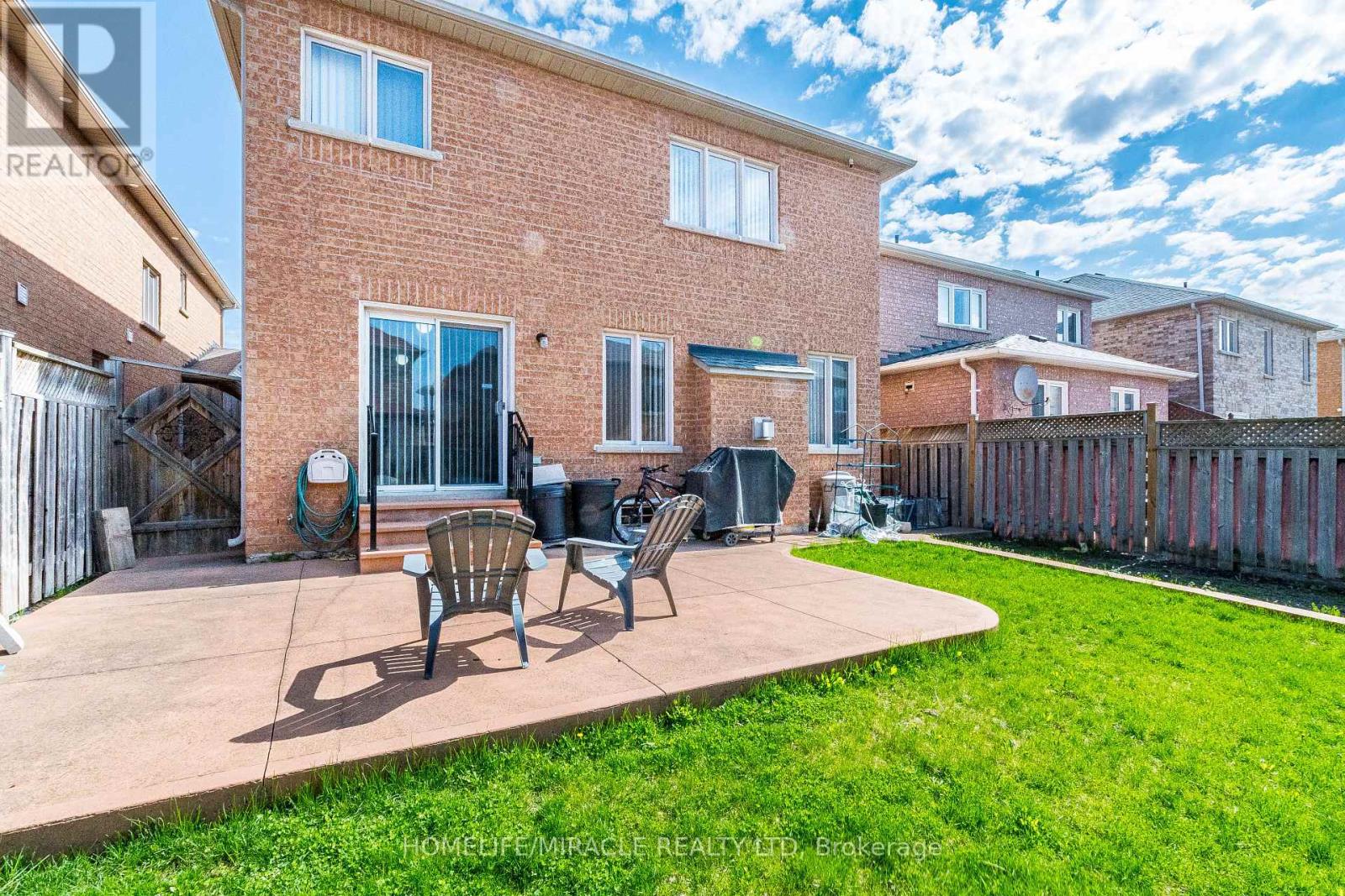 Upper Portion - 62 Long Meadow Road, Brampton, Ontario  L6P 1Z9 - Photo 49 - W13042772