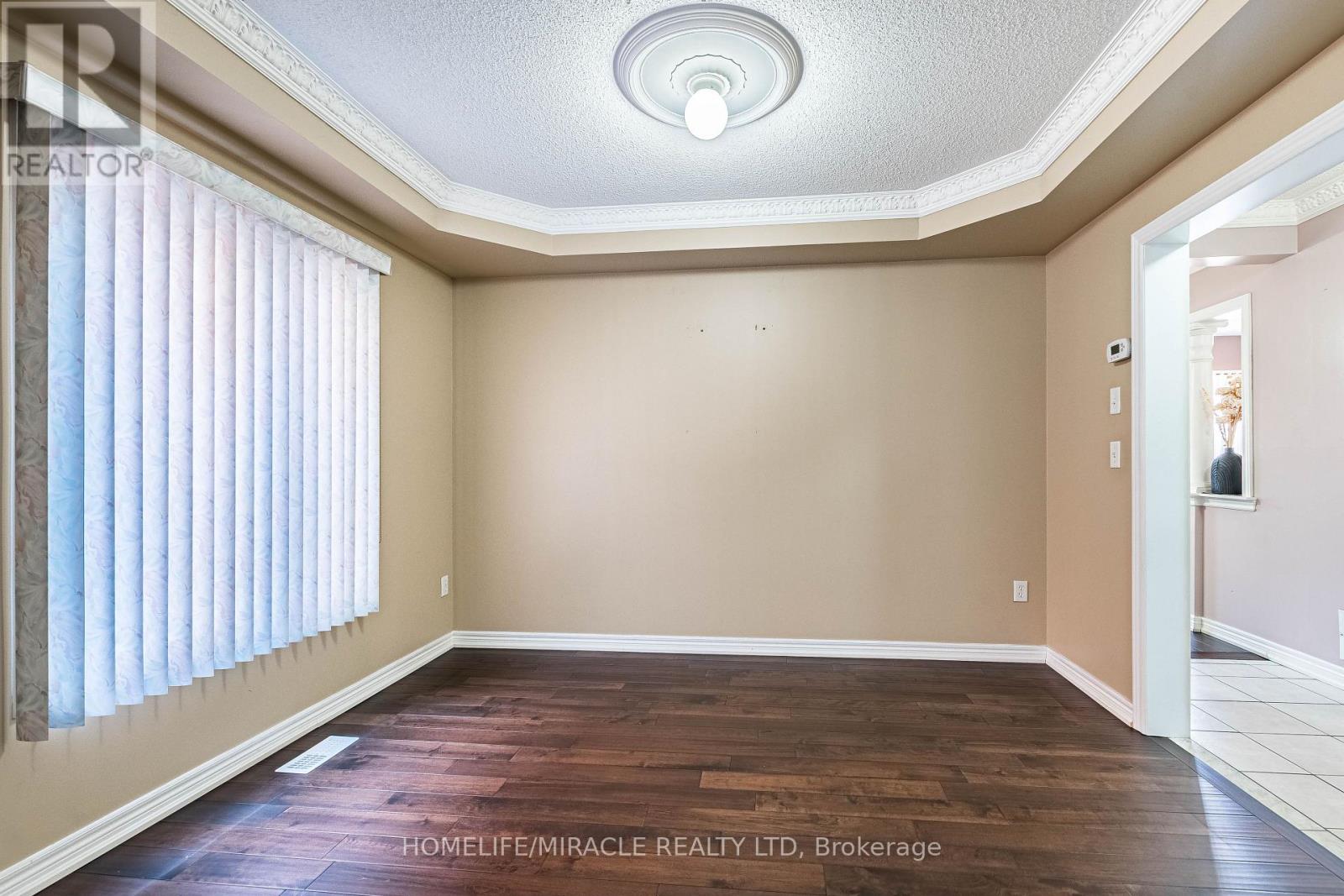 Upper Portion - 62 Long Meadow Road, Brampton, Ontario  L6P 1Z9 - Photo 9 - W13042772