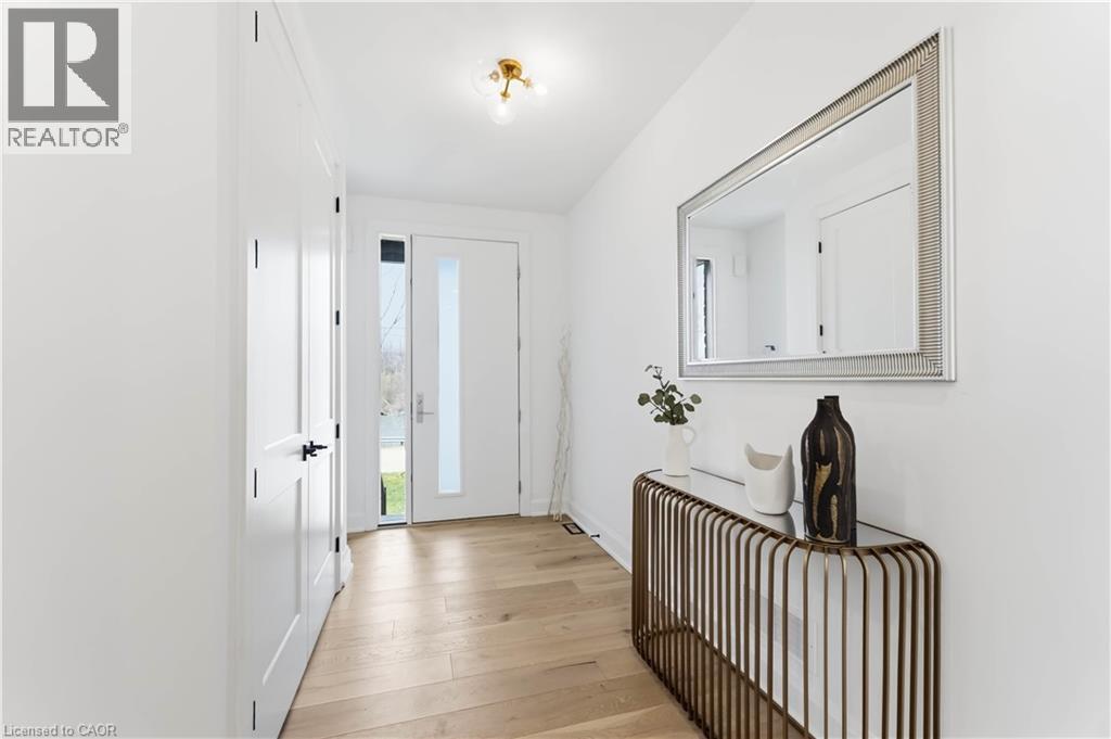 119 Welland Vale Road, St. Catharines, Ontario  L2S 3Y2 - Photo 4 - 40824023