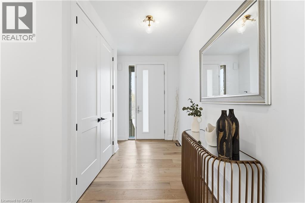 119 Welland Vale Road, St. Catharines, Ontario  L2S 3Y2 - Photo 3 - 40824023