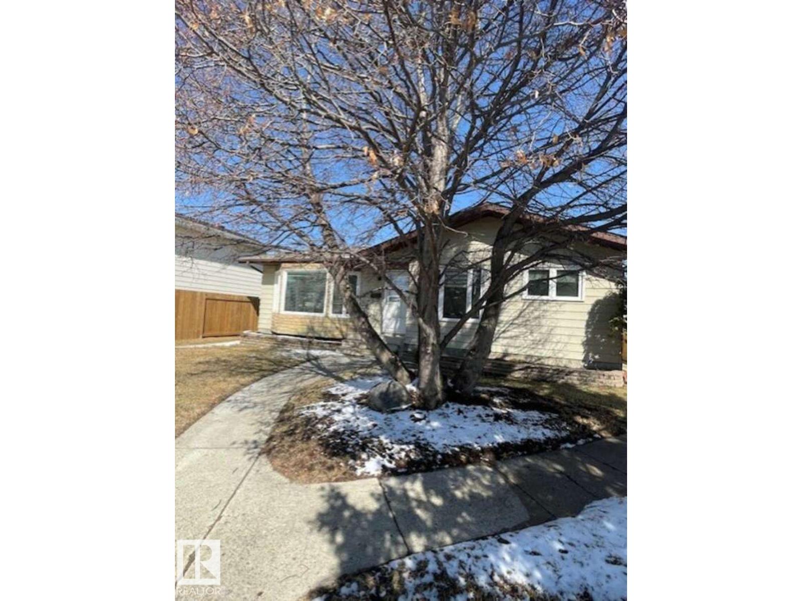 1929 65 St Nw, Edmonton, Alberta  T6L 1M1 - Photo 1 - E4484126