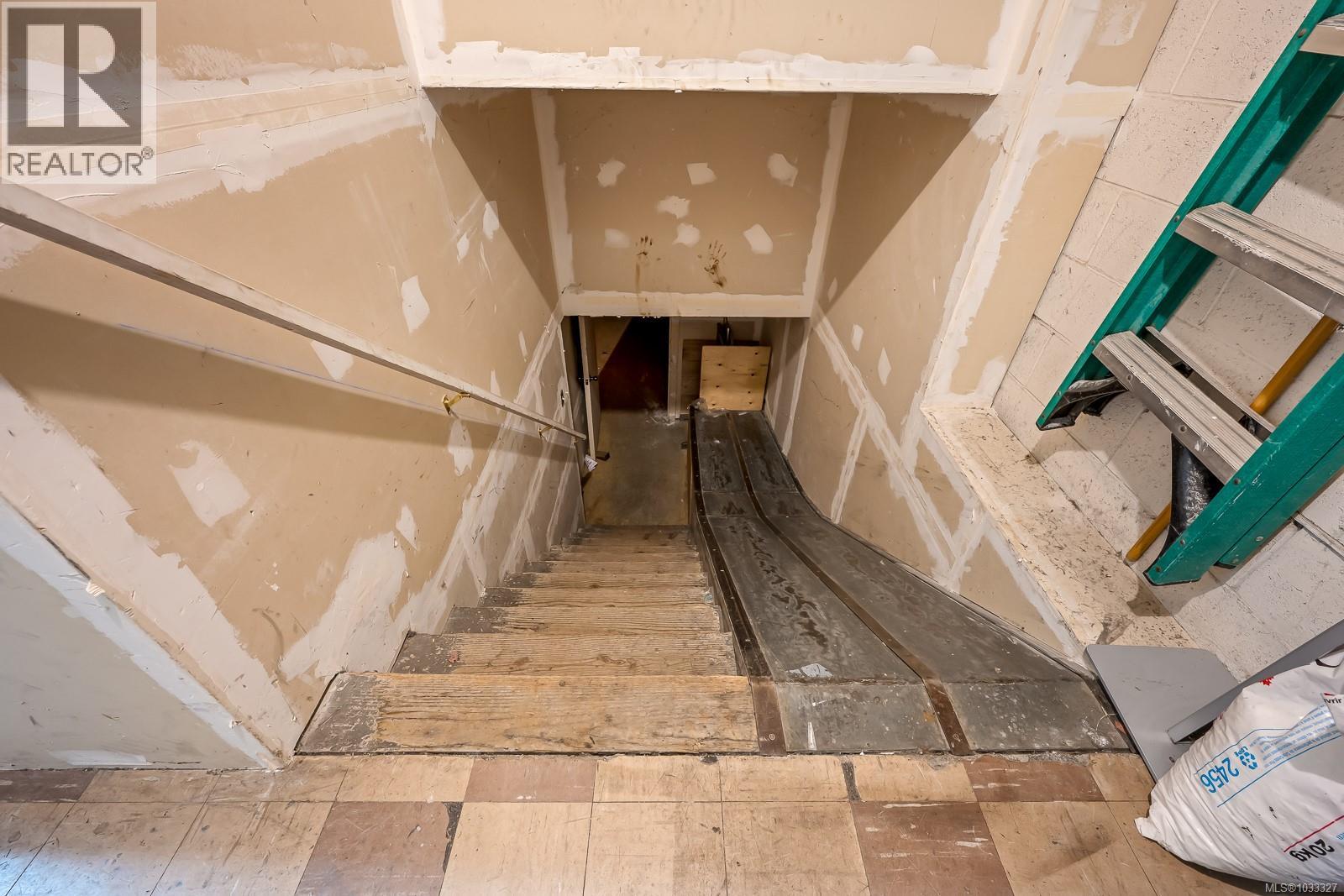 A 274 5th St, Courtenay, British Columbia  V9N 1J6 - Photo 28 - 1033327