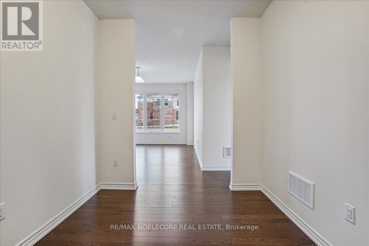 259 Madelaine Drive, Barrie, Ontario  L9J 0P4 - Photo 10 - S13038234