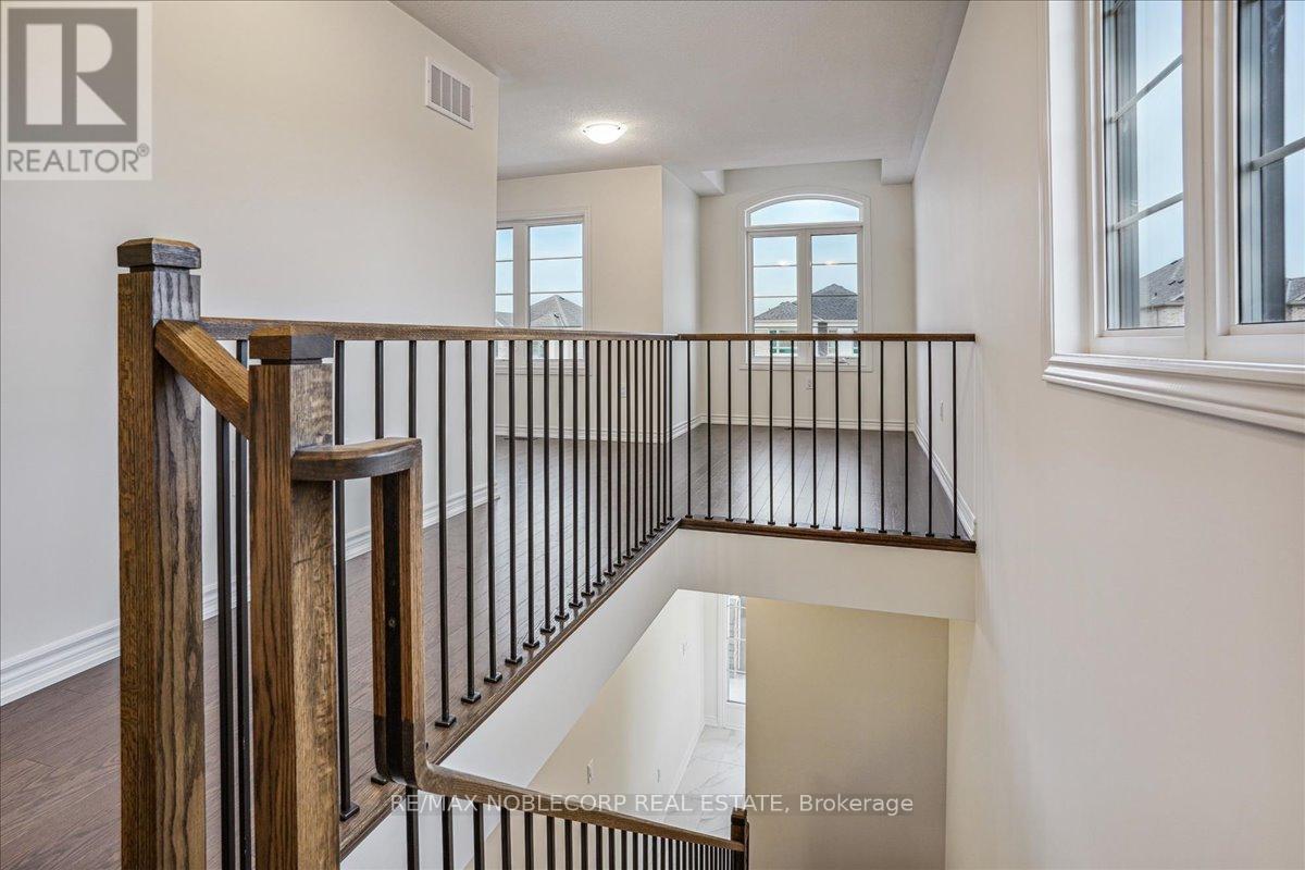 259 Madelaine Drive, Barrie, Ontario  L9J 0P4 - Photo 19 - S13038234