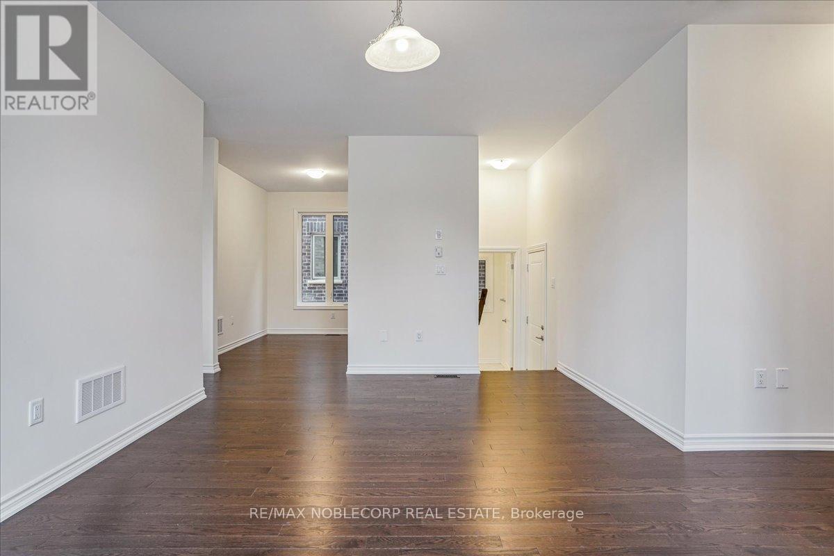 259 Madelaine Drive, Barrie, Ontario  L9J 0P4 - Photo 5 - S13038234