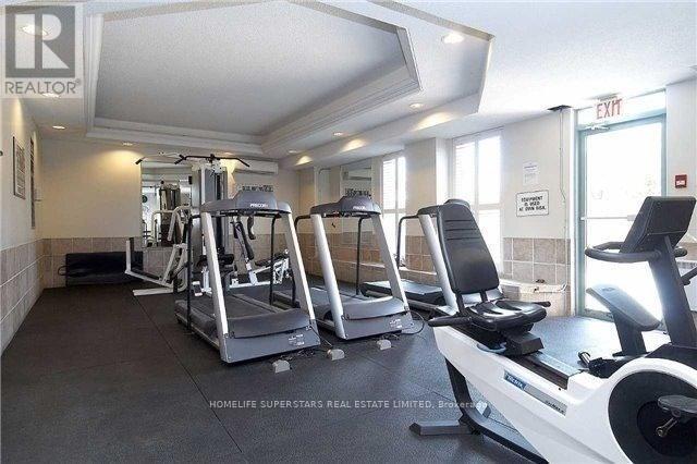 309 - 155 Hillcrest Avenue, Mississauga, Ontario  L5B 3Z2 - Photo 4 - W12987072