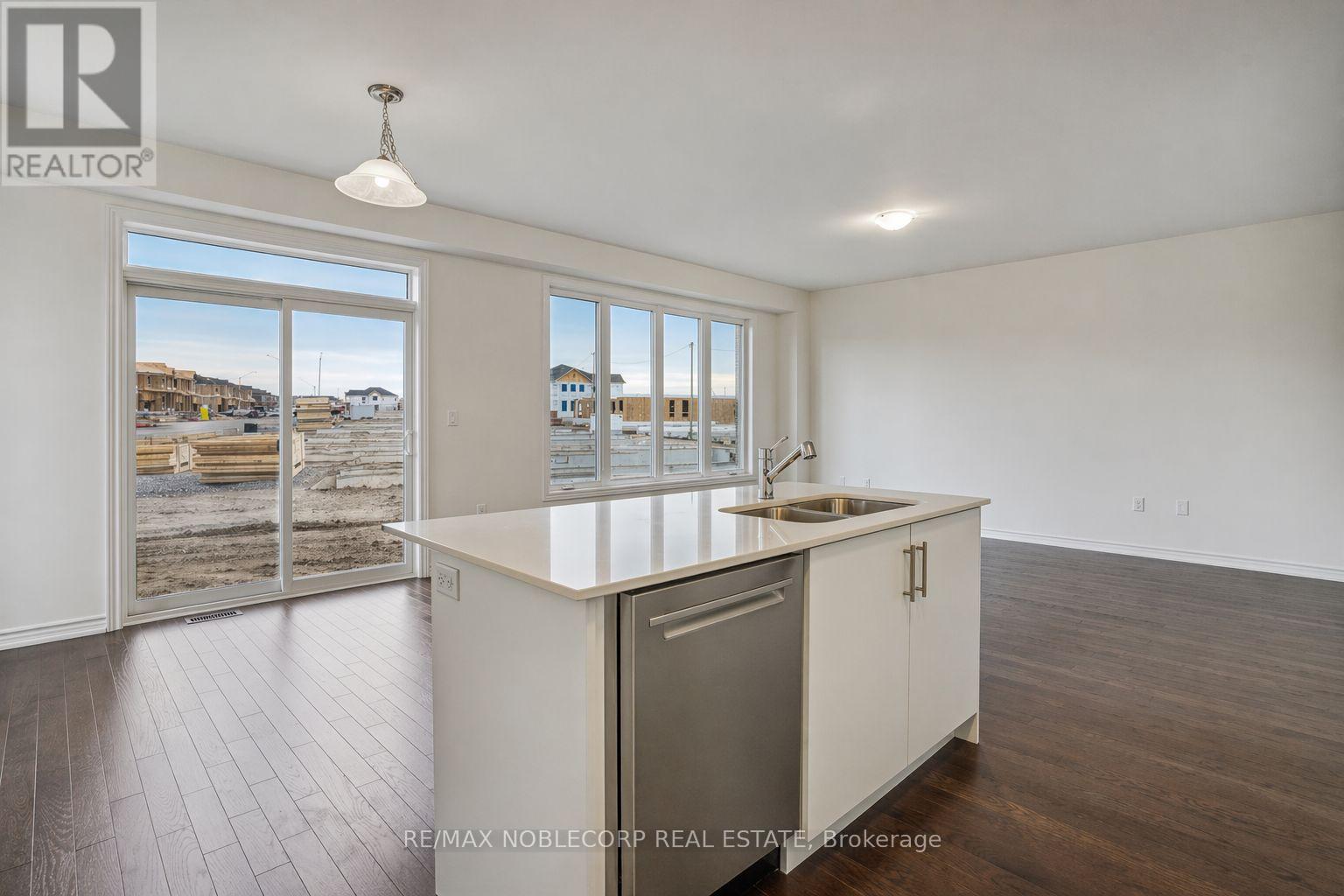 259 Madelaine Drive, Barrie, Ontario  L9J 0P4 - Photo 13 - S13038234