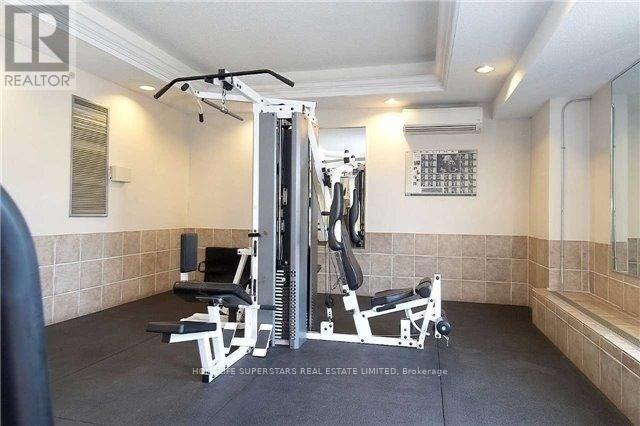 309 - 155 Hillcrest Avenue, Mississauga, Ontario  L5B 3Z2 - Photo 3 - W12987072