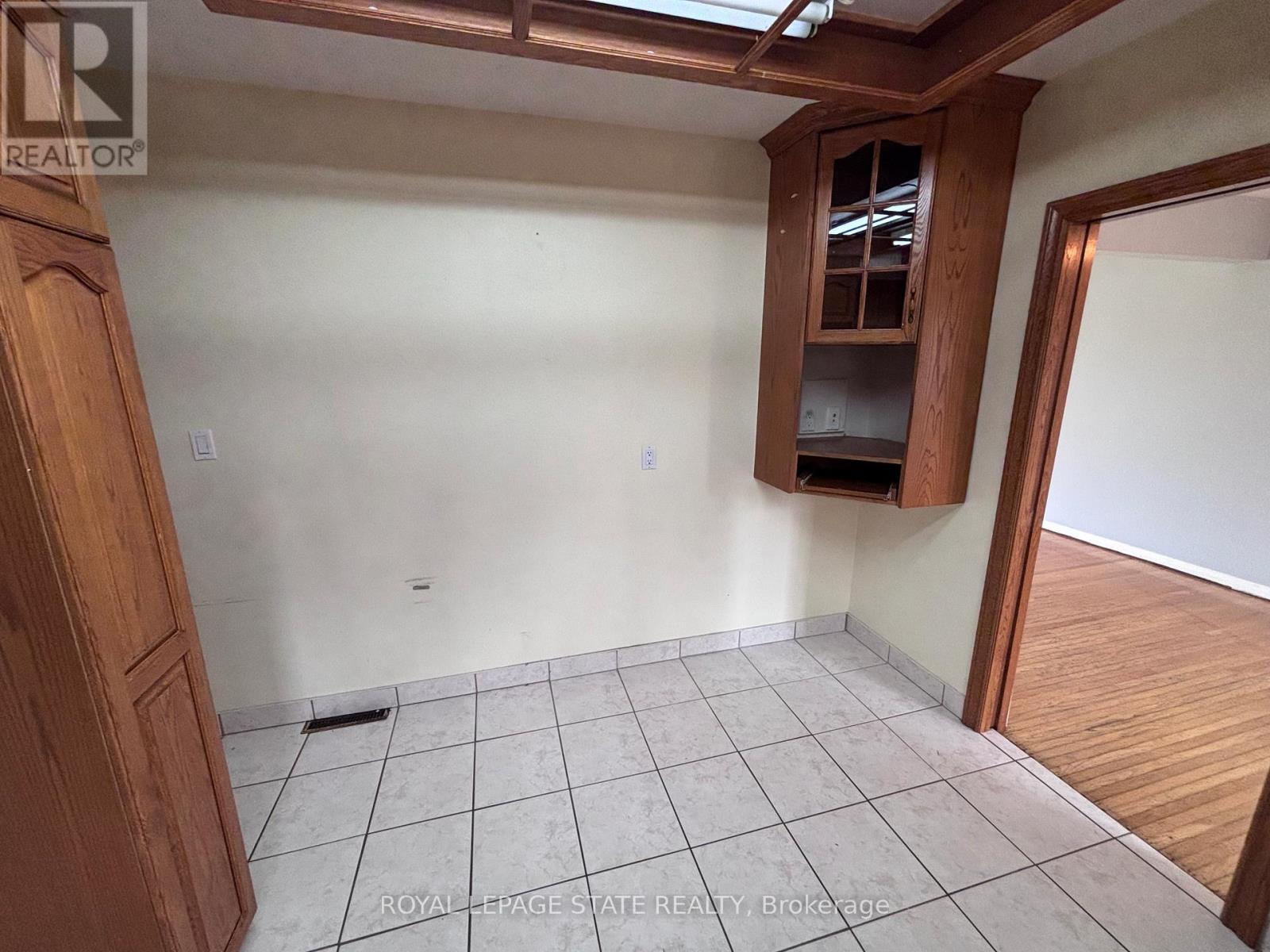 4 Beechwood Court, St. Catharines, Ontario  L2N 3H7 - Photo 11 - X13042694