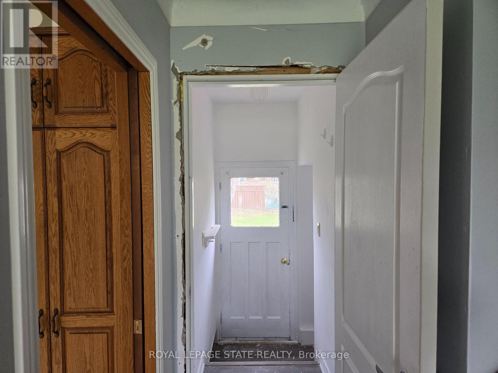 4 Beechwood Court, St. Catharines, Ontario  L2N 3H7 - Photo 6 - X13042694