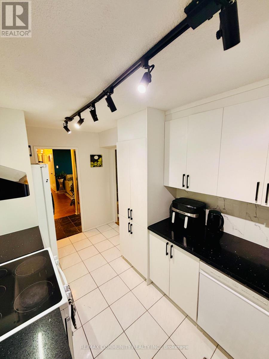 705 - 2929 Aquitaine Avenue S, Mississauga, Ontario  L5N 2C7 - Photo 8 - W13041216