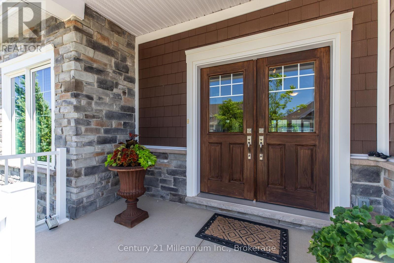 209 Snowberry Lane, Georgian Bluffs, Ontario  N0H 1S0 - Photo 6 - X13039756