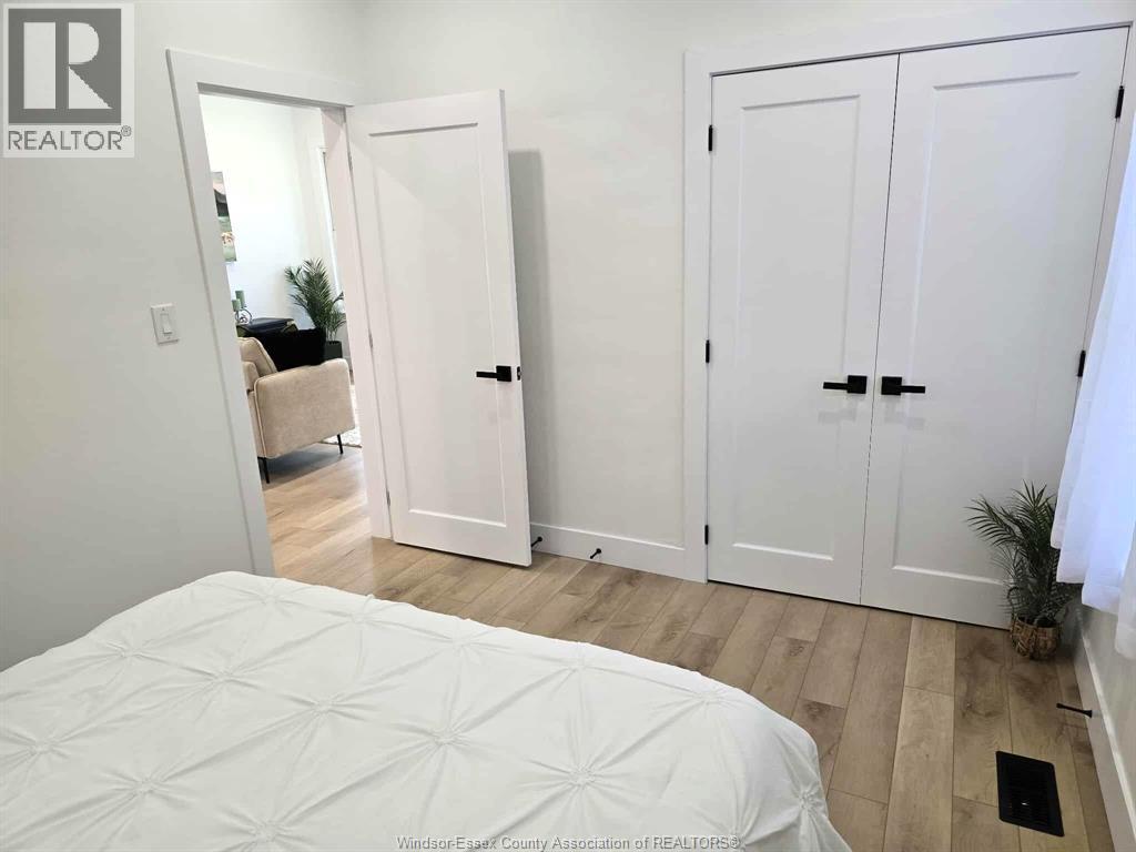 364 Clinton Street, Windsor, Ontario  N8X 1A6 - Photo 13 - 26009145