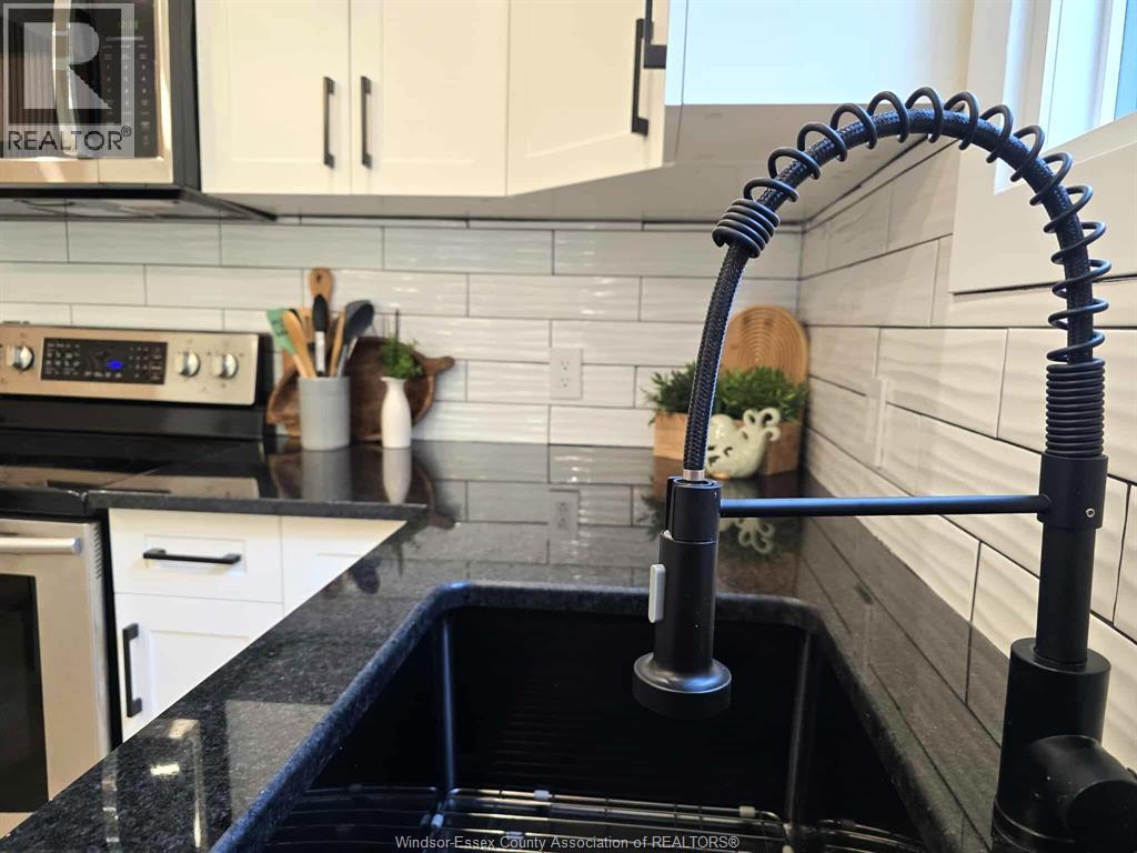 364 Clinton Street, Windsor, Ontario  N8X 1A6 - Photo 9 - 26009145