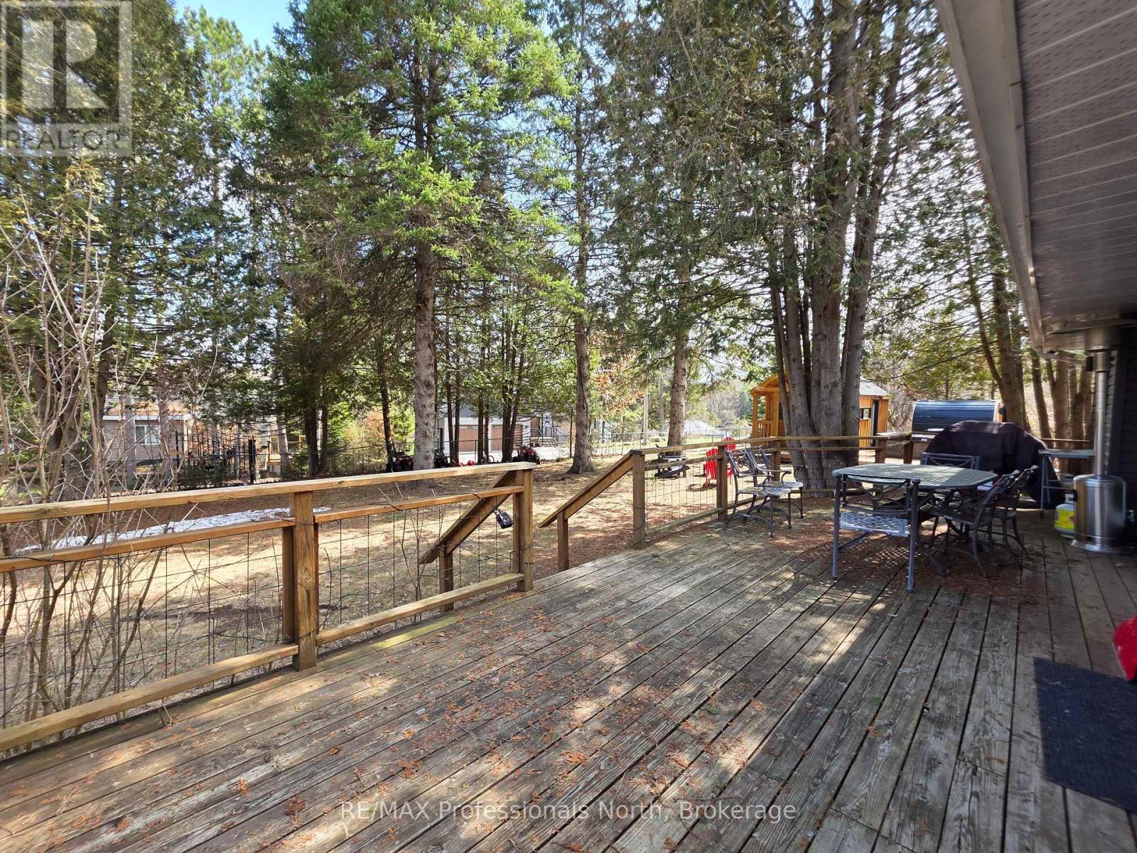 1044 Shanahan Trail, Minden Hills, Ontario  K0M 2K0 - Photo 4 - X12812350