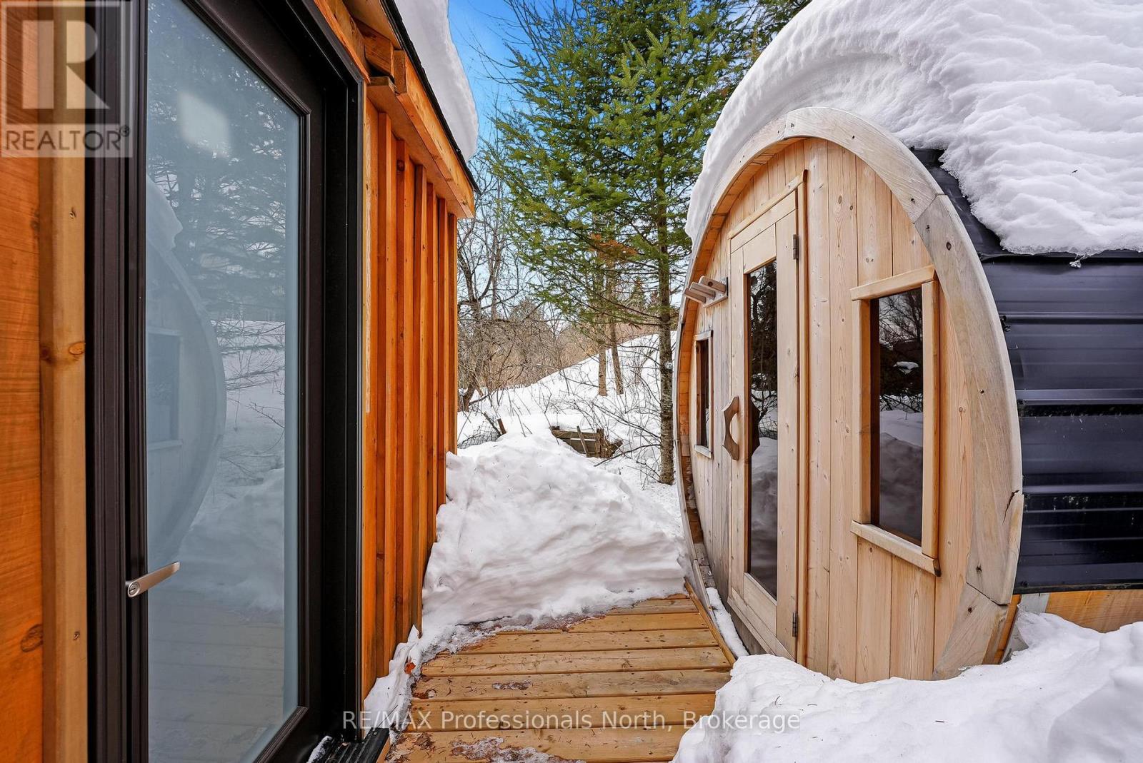 1044 Shanahan Trail, Minden Hills, Ontario  K0M 2K0 - Photo 26 - X12812350