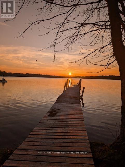 243 Mccullough Lake Drive, Chatsworth, Ontario  N0H 2V0 - Photo 37 - X12996258