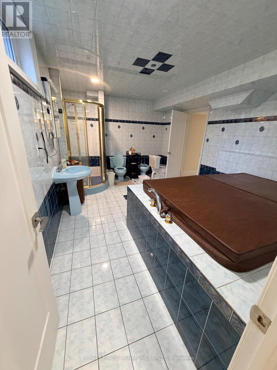 Basement - 3092 Knob Hill, Mississauga, Ontario  L4X 2X3 - Photo 8 - W13041532