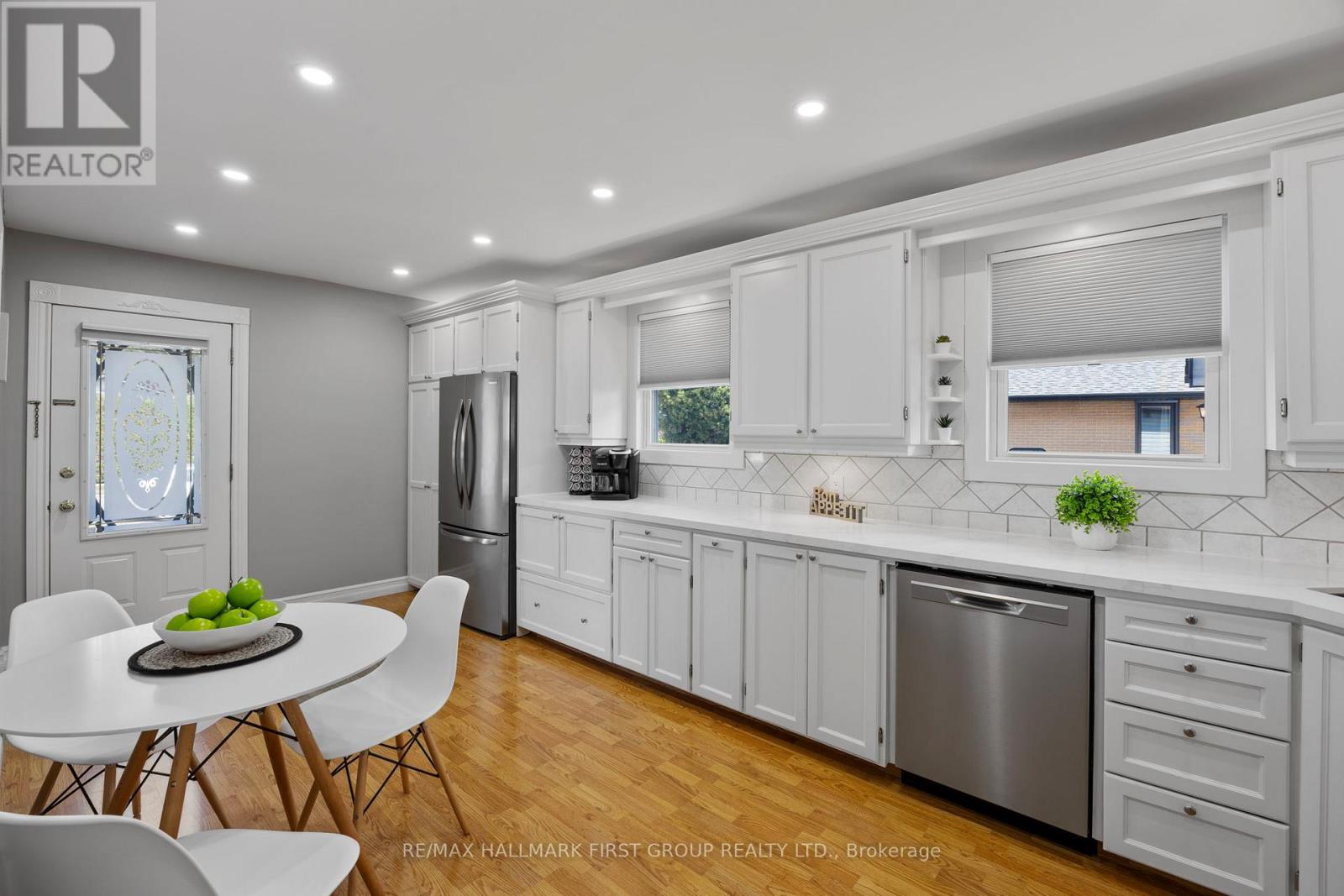 924 Mccullough Drive, Whitby, Ontario  L1N 1C6 - Photo 13 - E12853050