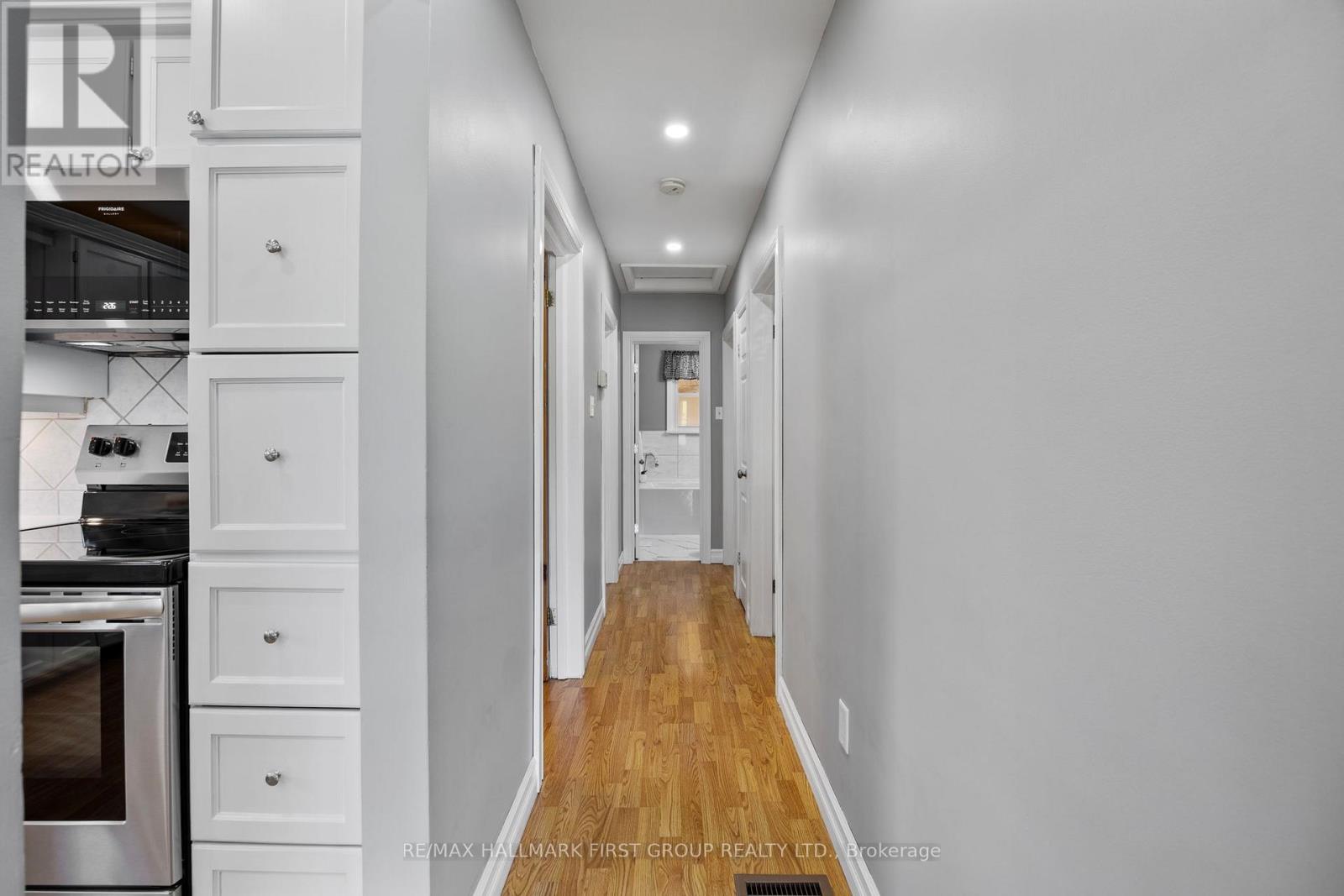 924 Mccullough Drive, Whitby, Ontario  L1N 1C6 - Photo 16 - E12853050