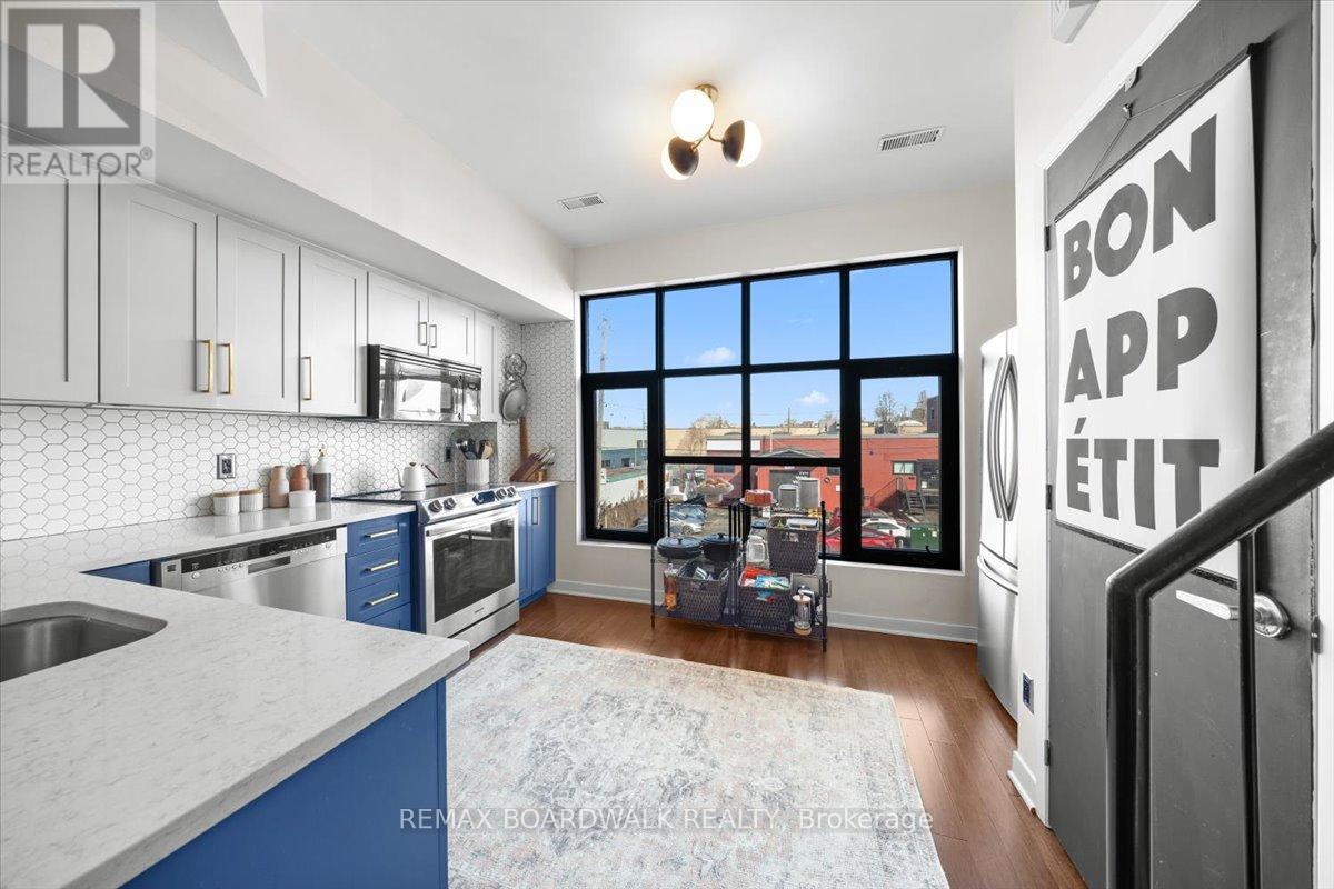 G - 154 Spruce Street, Ottawa, Ontario  K1R 6P2 - Photo 4 - X13042450