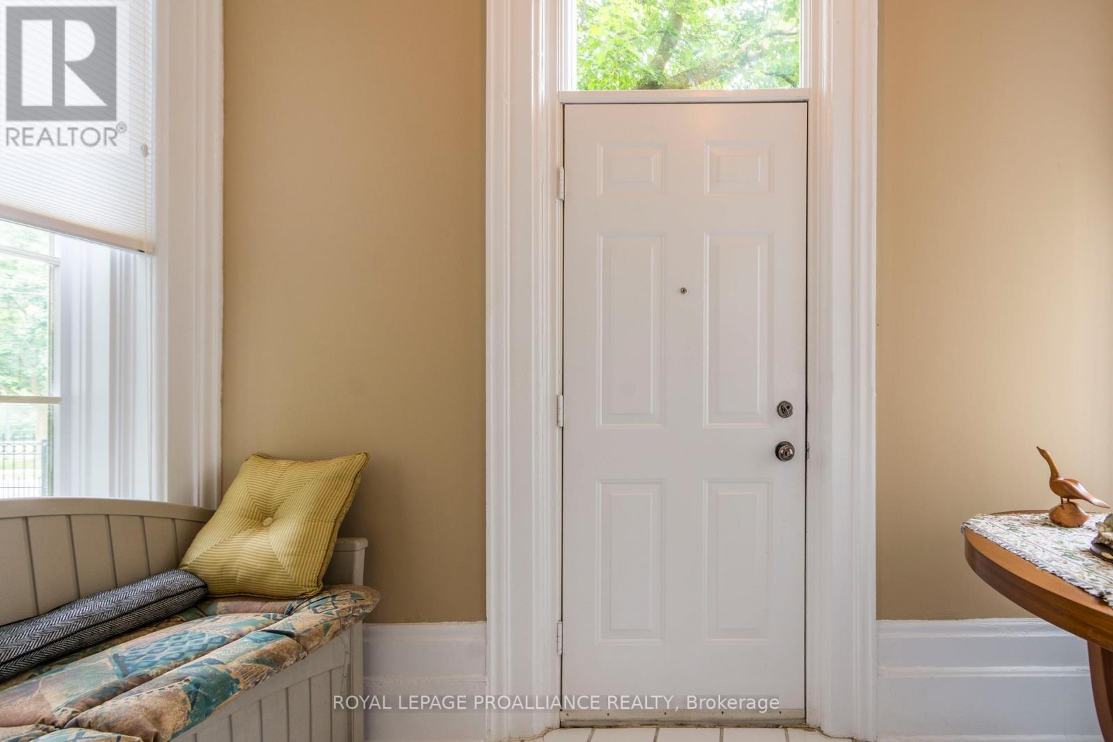 5 - 233 John Street, Belleville, Ontario  K8N 3G2 - Photo 4 - X13042814